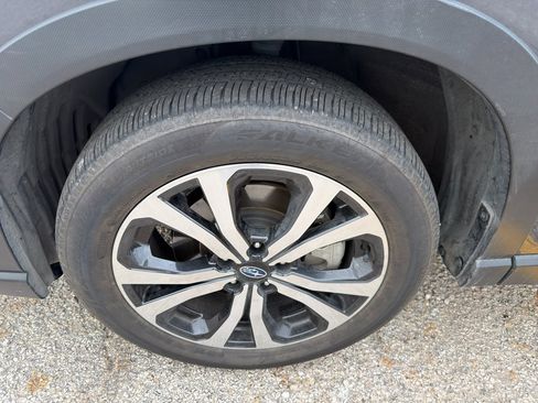 Used 2022 Subaru Forester Limited image 23