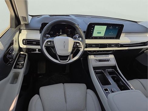 New 2026 Lincoln Aviator Reserve image 11