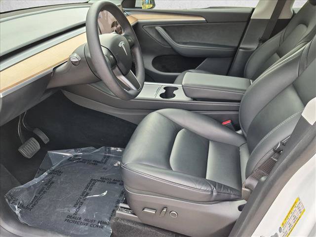 Used 2024 Tesla Model Y Long Range AWD/4WD image 17