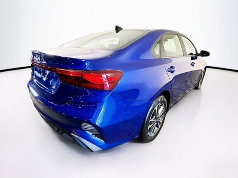 Used 2023 Kia Forte LXS image 5