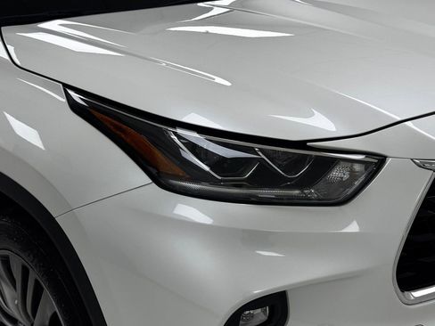 Used 2020 Toyota Highlander Platinum image 34