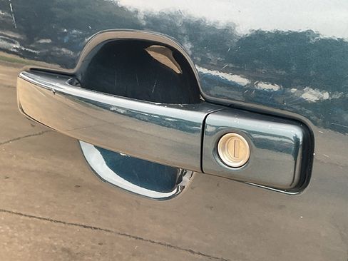 Used 2017 Kia Soul + image 10