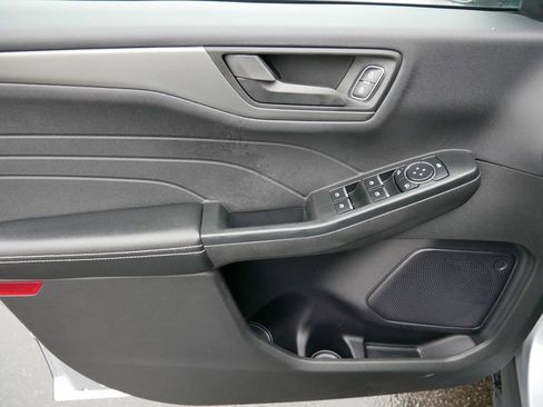 Certified 2024 Ford Escape Active w/ Tech Pack #1 image 9