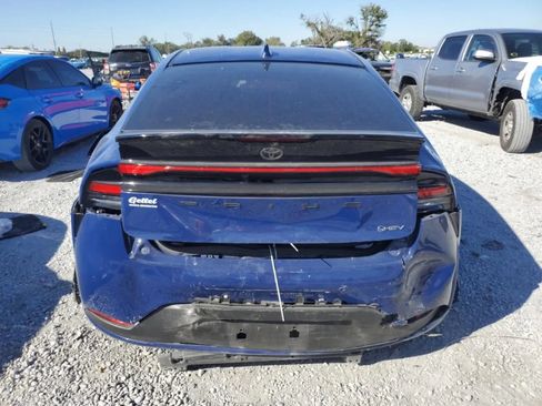 Used 2024 Toyota Prius LE FWD image 6