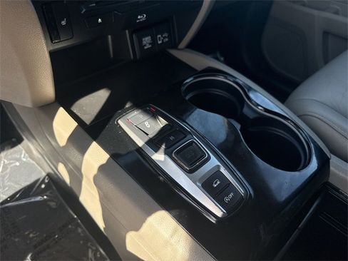 Used 2019 Honda Pilot Touring image 19