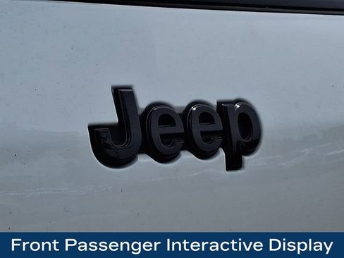 Used 2024 Jeep Grand Cherokee L Summit AWD/4WD image 33