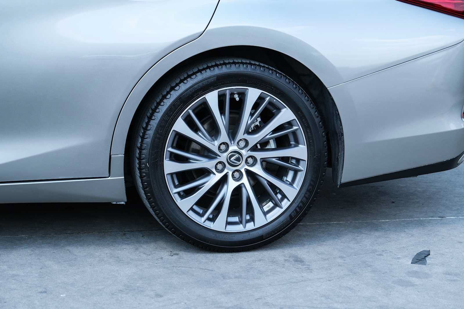 Used 2019 Lexus ES 350 w/ Premium Package FWD image 19