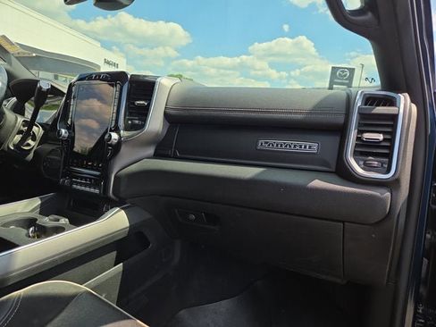 Used 2021 RAM 2500 Laramie AWD/4WD image 16