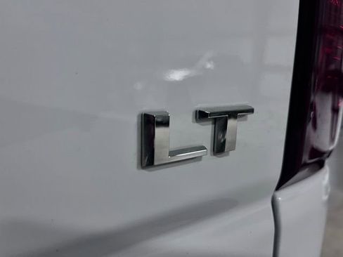 Used 2023 Chevrolet Silverado 2500 LT w/ Convenience Package image 30