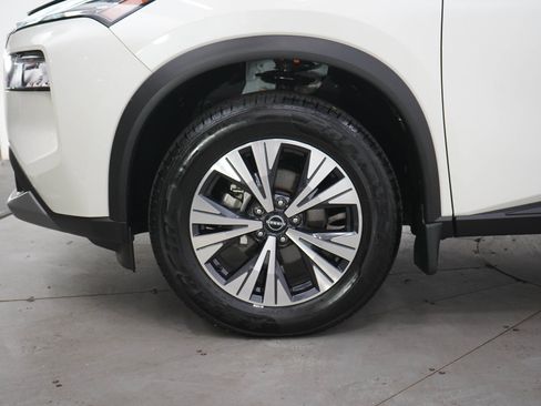 Used 2023 Nissan Rogue SV w/ SV Premium B Package AWD/4WD image 30