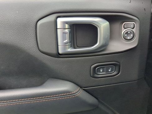 Used 2021 Jeep Wrangler Unlimited Rubicon w/ Trailer Tow Package image 13