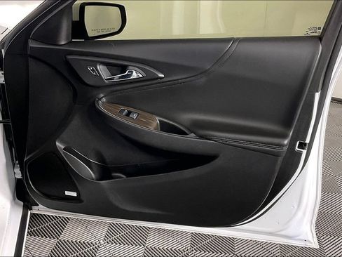 Used 2024 Chevrolet Malibu LT FWD image 21