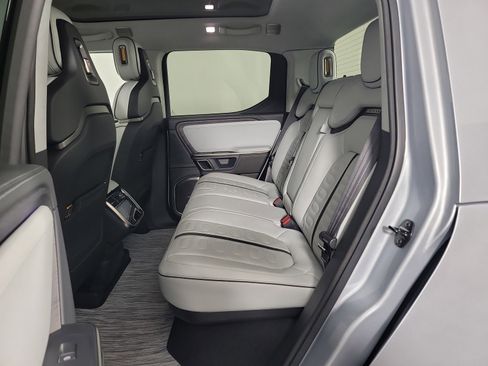 Used 2023 Rivian R1T Adventure image 21