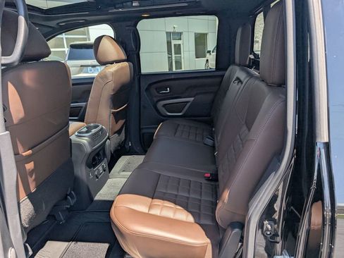 Used 2021 Nissan Titan Platinum Reserve w/ Moonroof Package AWD/4WD image 10