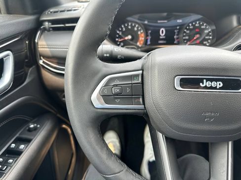 Used 2023 Jeep Compass Latitude w/ Convenience Group AWD/4WD image 17