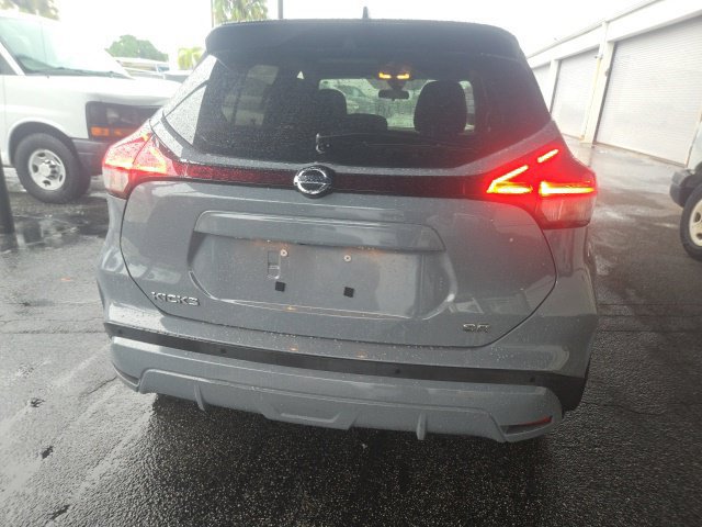 Used 2021 Nissan Kicks SR FWD image 5