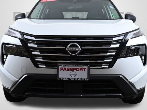 Certified 2025 Nissan Rogue S image 2