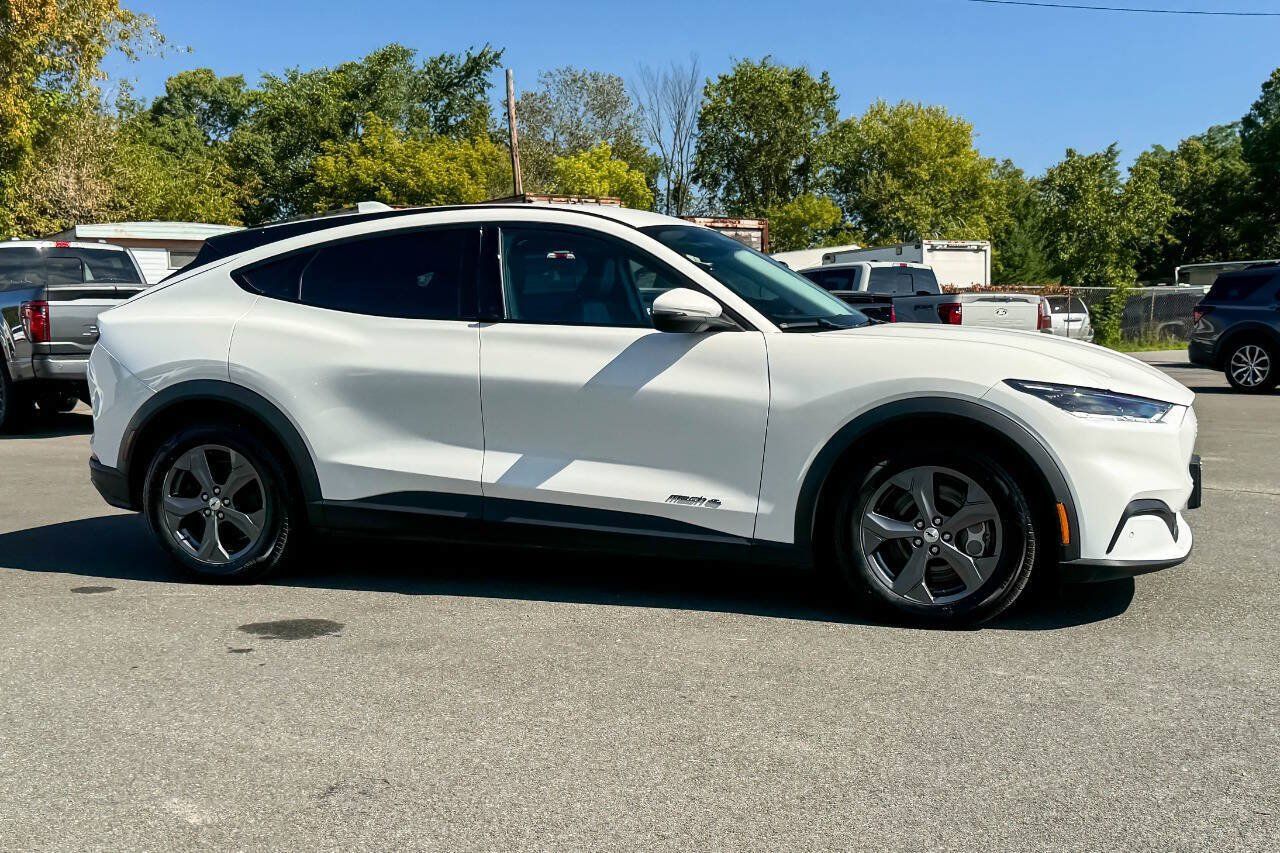 Used 2022 Ford Mustang Mach-E Select AWD/4WD image 2