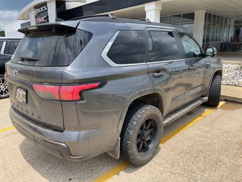 Used 2024 Toyota Sequoia SR5 w/ SR5 Premium Package AWD/4WD image 3