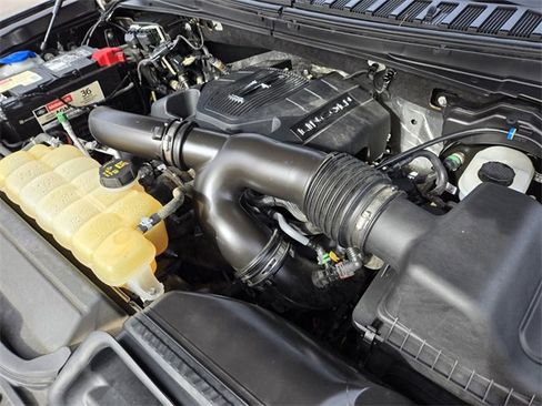 Used 2019 Lincoln Navigator Select w/ Technology Package image 24