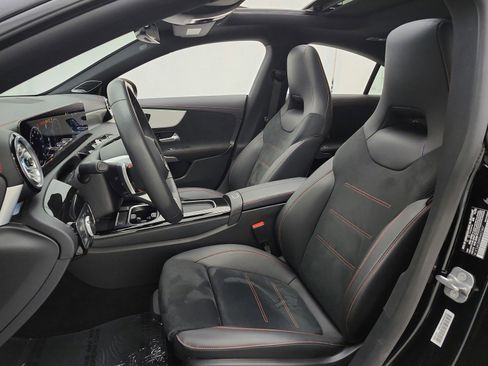 Used 2024 Mercedes-Benz CLA 250 image 13