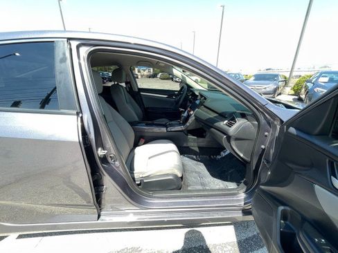 Used 2019 Honda Civic LX image 17