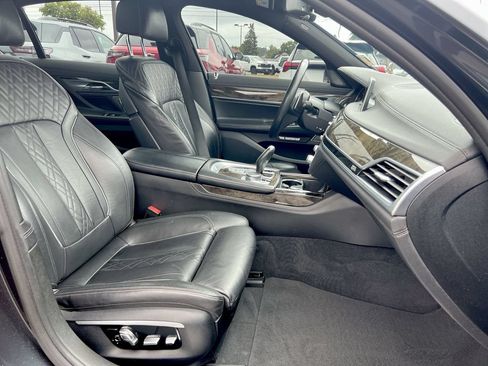 Used 2016 BMW 750i xDrive AWD/4WD image 22