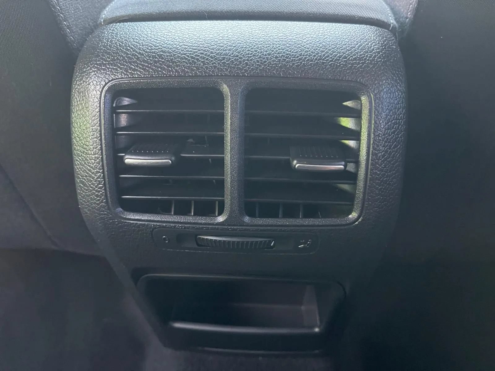 Used 2013 Volkswagen Golf 4-Door FWD image 23