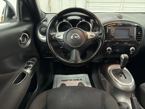 Used 2011 Nissan Juke SV image 22
