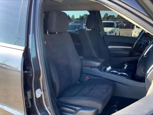 Used 2019 Dodge Durango SXT w/ 3rd Row Seating Group image 8