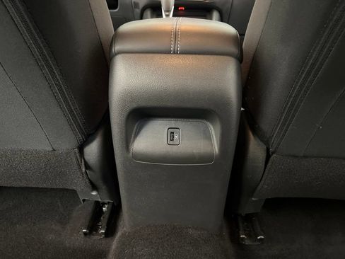 Used 2025 Nissan Sentra SV FWD image 26