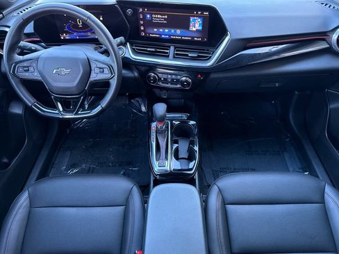 Used 2024 Chevrolet Trax RS w/ Driver Confidence Package image 3