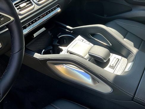New 2026 Mercedes-Benz GLS 450 4MATIC image 8