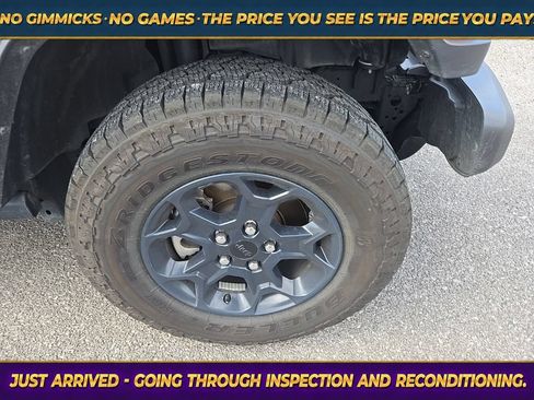 Used 2023 Jeep Wrangler Unlimited AWD/4WD image 9