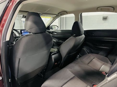Used 2024 Nissan Altima 2.5 SV image 23