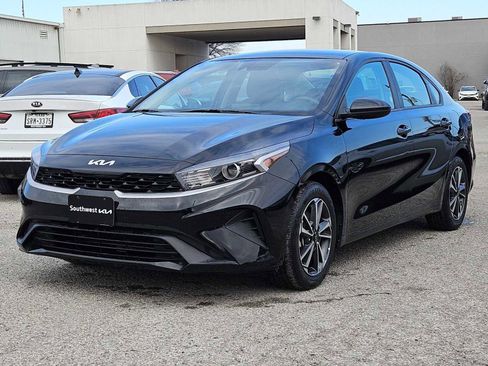 Certified 2024 Kia Forte LXS image 10