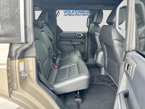 Used 2025 Ford Bronco Outer Banks AWD/4WD image 27