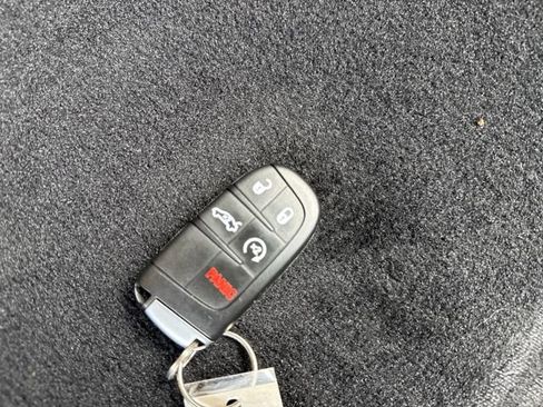 Used 2022 Dodge Challenger SXT w/ Plus Package image 34