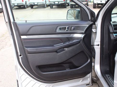 Used 2016 Ford Explorer Sport w/ Equipment Group 401A image 17