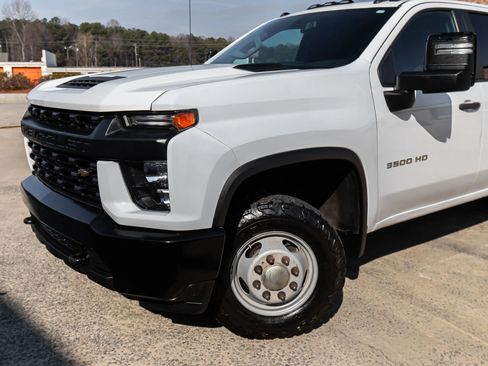 Used 2021 Chevrolet Silverado 3500 W/T w/ WT Convenience Package image 3