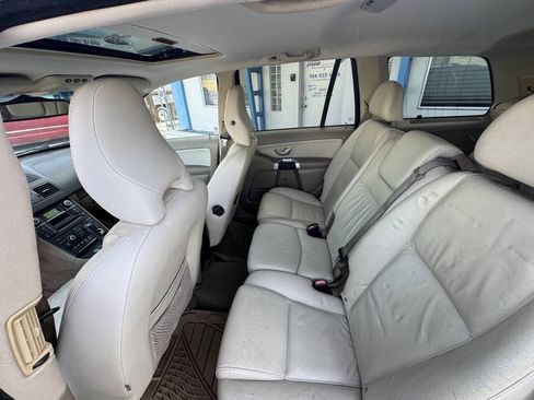 Used 2011 Volvo XC90 3.2 FWD image 33