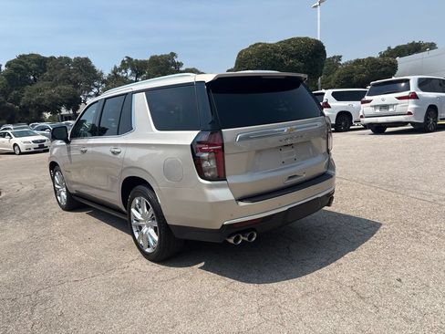 Used 2024 Chevrolet Tahoe High Country AWD/4WD image 3