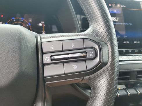 Used 2023 Chevrolet Colorado W/T w/ WT Convenience Package RWD image 22