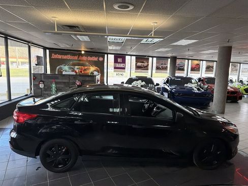 Used 2016 Ford Focus S image 5