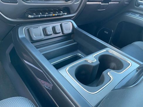 Used 2016 GMC Sierra 2500 SLT w/ Duramax Plus Package image 32