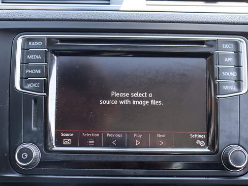 Used 2018 Volkswagen Jetta SE FWD image 31