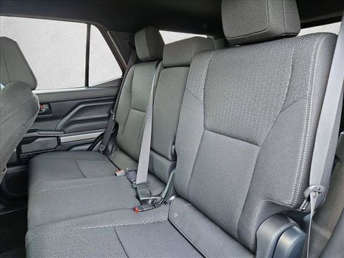 Used 2026 Toyota 4Runner SR5 AWD/4WD image 18