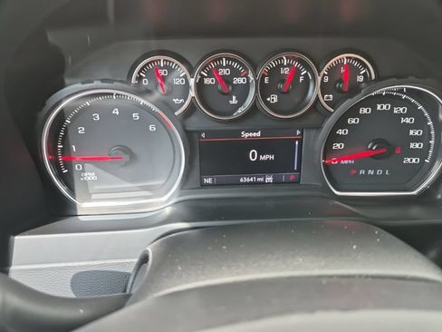 Used 2021 Chevrolet Silverado 1500 RST w/ Bed Protection Package AWD/4WD image 17