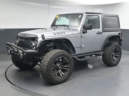 Used 2018 Jeep Wrangler Sport image 4