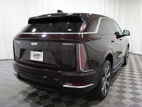 New 2025 Cadillac Escalade IQ Luxury 2 AWD/4WD image 28